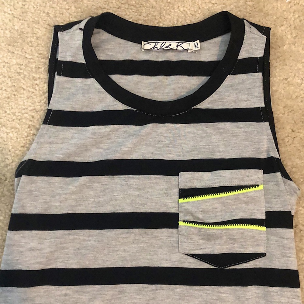 NWOT! Black & gray striped tank w/neon yellow zipper. Sz XS. By Chloe K